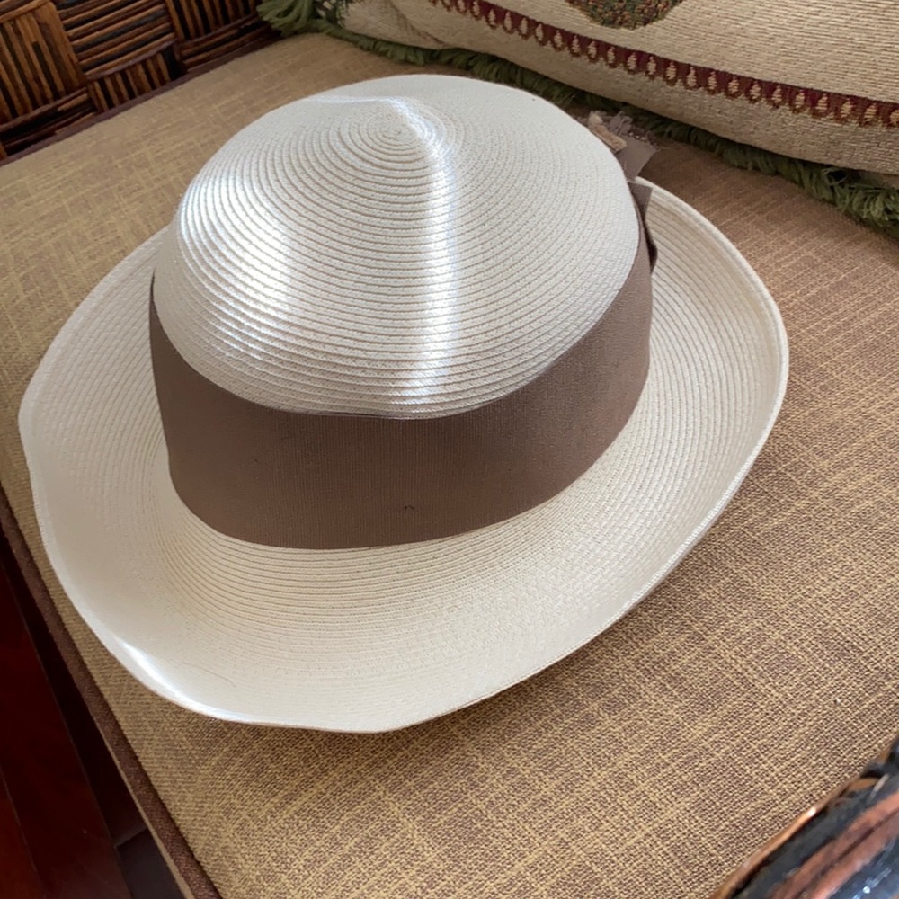 120% Lino Hat from Worth Ave in Palm Beach FL Rare